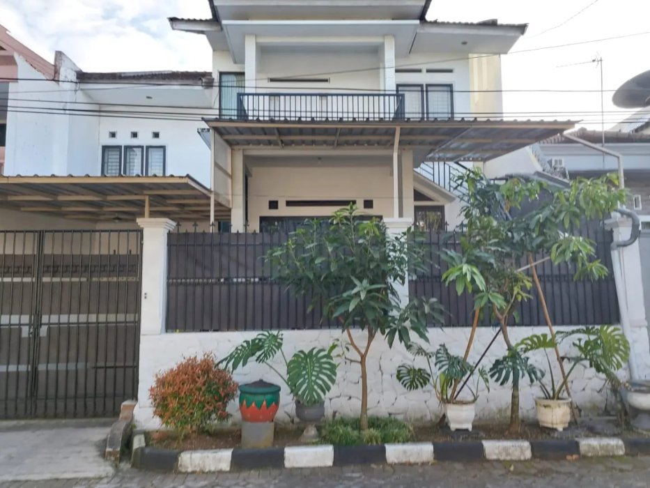 DI JUAL RUMAH FULL FURNISH SIAP HUNI  DI MALANG