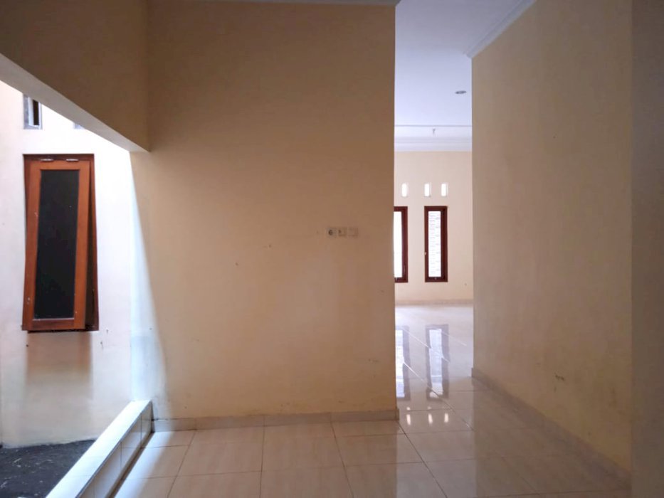 Disewakan Rumah Asri, strategis, Nyaman    di Sidoarum Kab Sleman