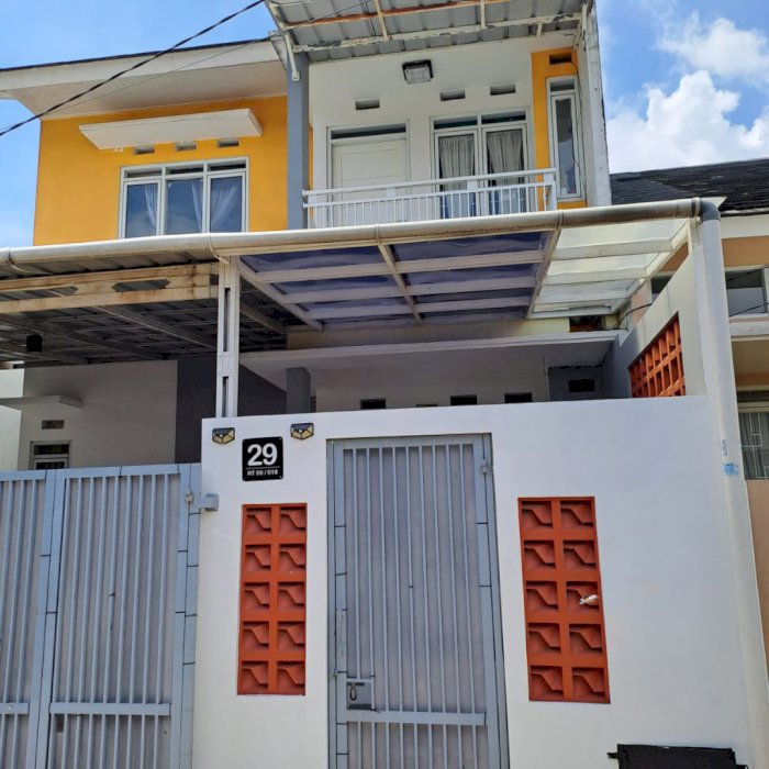 Rumah 2 lantai di Jatimekar Bekasi