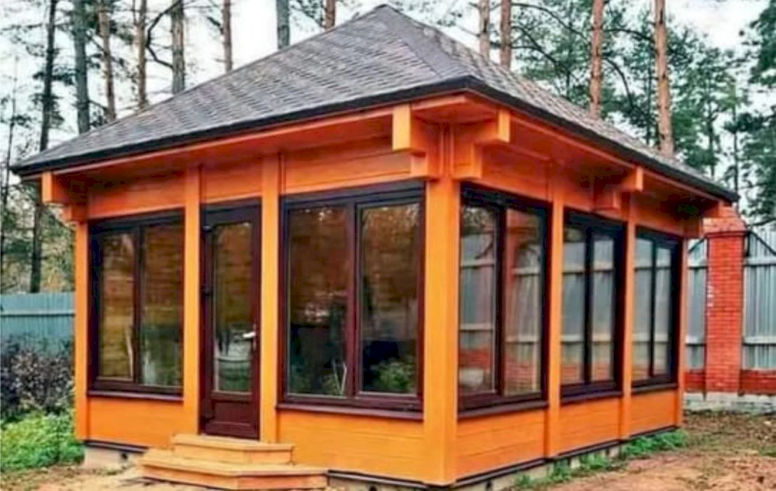 RUMAH KAYU DENGAN BERBAGAI MODEL