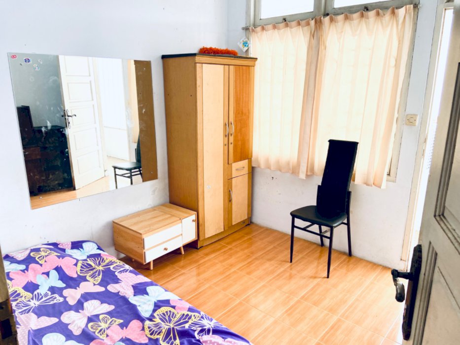 DISEWAKAN KOST PUTRI BERNUANSA KEKELUARGAAN DI LOKASI SANGAT STRATEGIS