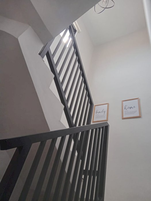 Rumah Dua Lantai Di Tembesi