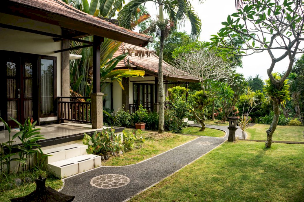 VILLA DAN TANAH LUAS UBUD  GIANYAR BALI