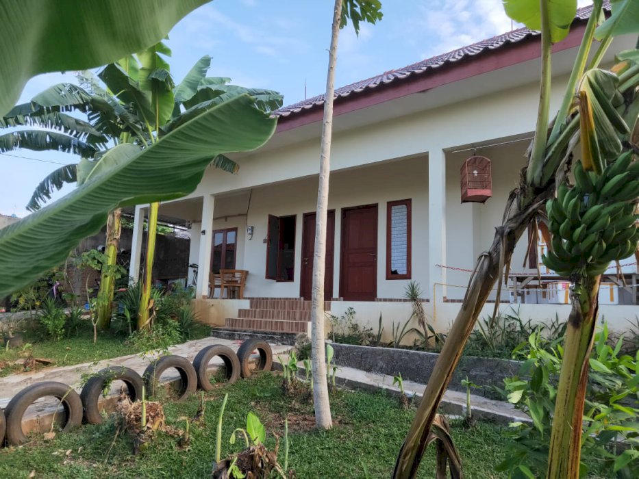 Rumah nyaman di tengah kota rasa pedesaan