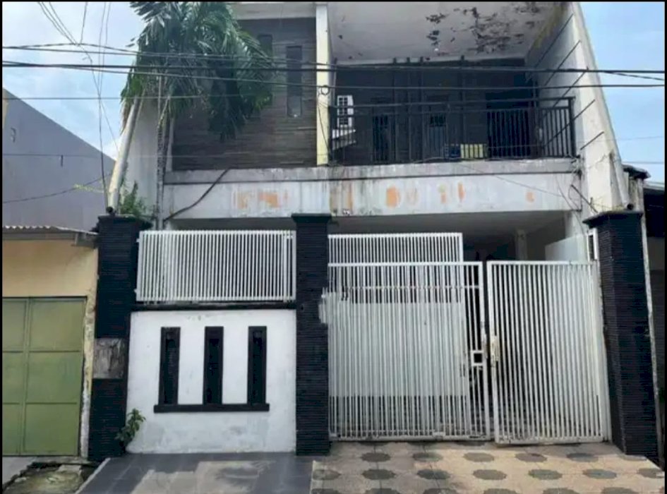Rumah 2 Lt  Surabaya kota