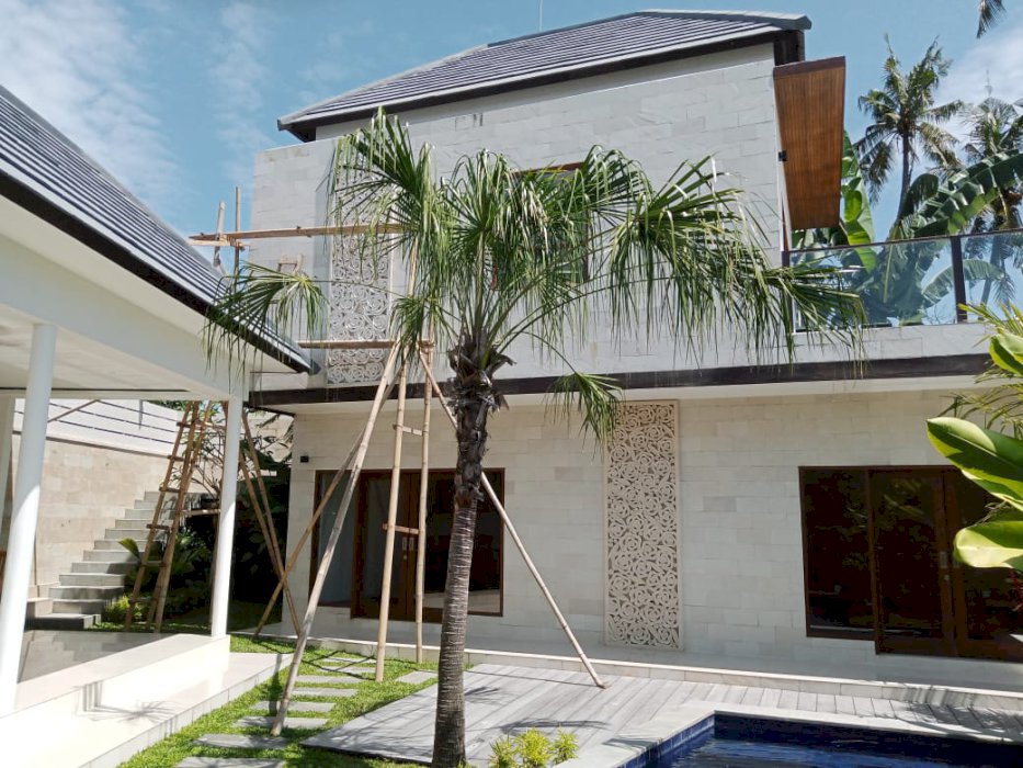 DI JUAL  5  UNIT VILLA BARU CANGGU BALI