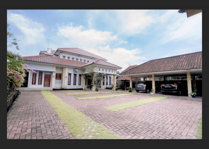 DI JUAL RUMAH LUAS DI MONJOK NUSA TENGGARA BARAT