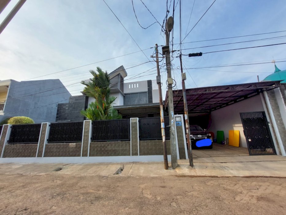 DIJUAL RUMAH STRATEGIS SERPONG TANGERANG SELATAN