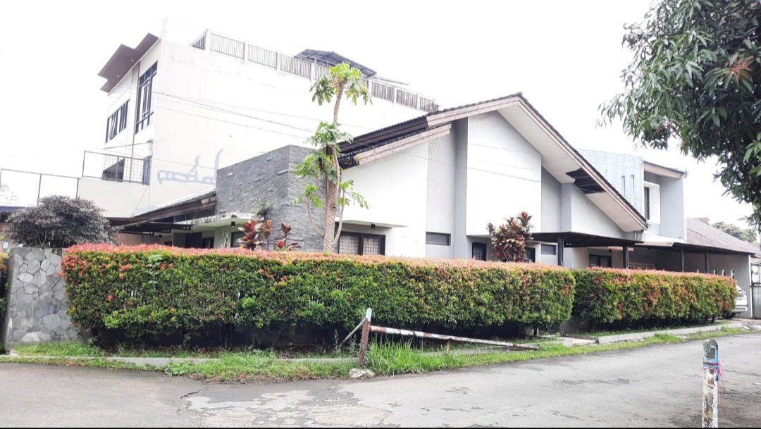 RUMAH DIJUAL di Jalan Utama Kopo Permai Bandung