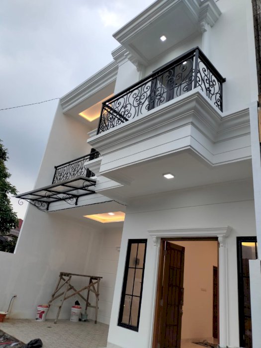 Lenteng Agung Town House