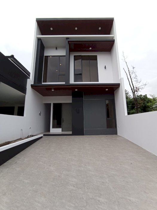 Dijual Rumah Ready Stock Cluster Madrid Kotawisata