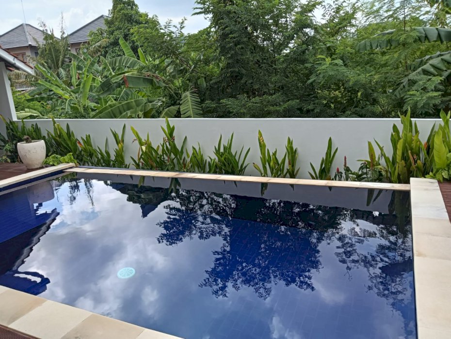 DIKONTRAKAN VILLA CANGGU BATUBOLONG