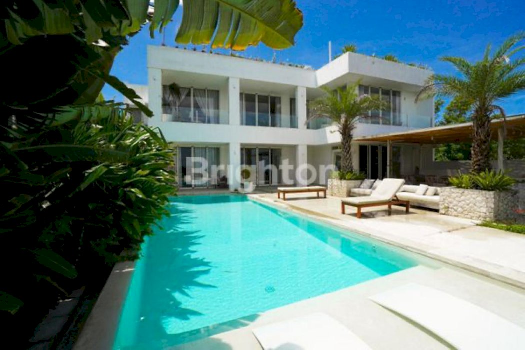 Di jual HIGH DEFINITION VILLA  PURI GADING JIMBARAN ,Badung Bali