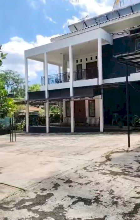 Dijual Villa Semi Rumah bonus kosan 6 pintu di ciawi,bogor