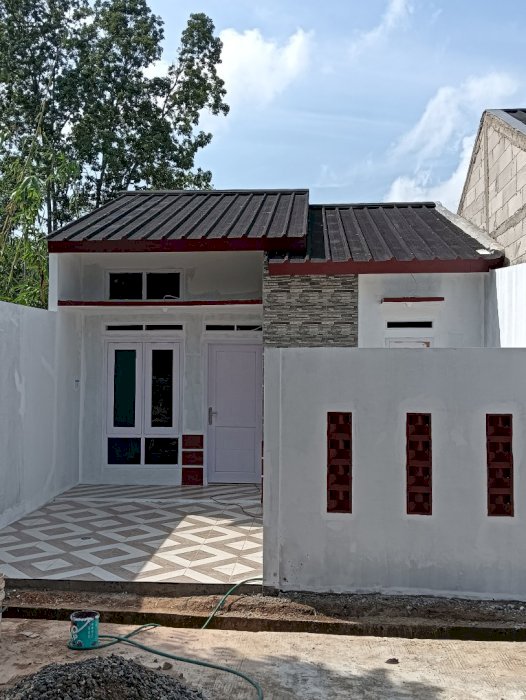 Rumah minimalis di Alam Asri dekat stasiun Cilejit