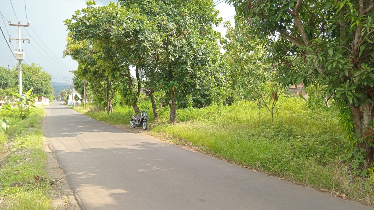 DI JUAL.TANAH PINGGIR JALAN DI SALAGEDANG JATIWANGI LUAS 571.42 m2