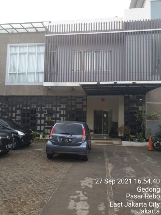 Jual kantor beserta rumah murah di JL. Raya Tengah Rebo Jakarta Timur