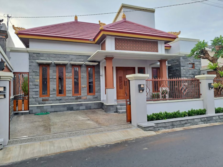 DIJUAL RUMAH MEWAH BARU SIAP HUNI KAWASAN ELIT BACIRO BARU YOGYAKARTA