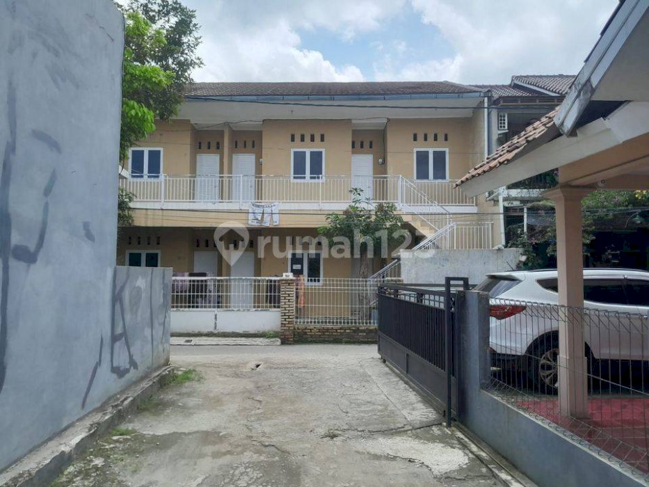 Dijual Rumah Kontrakan 2 Lantai dan Dekat Kampus UI Depok