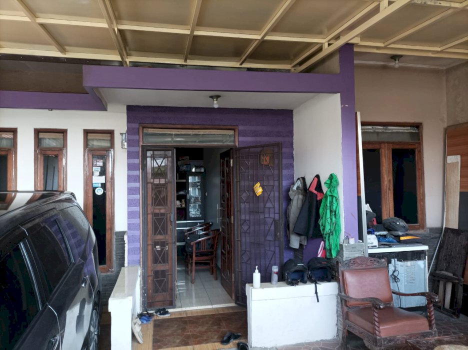 Jual Rumah 2 Lantai Di Cisaranten Endah - Parakan Saat !