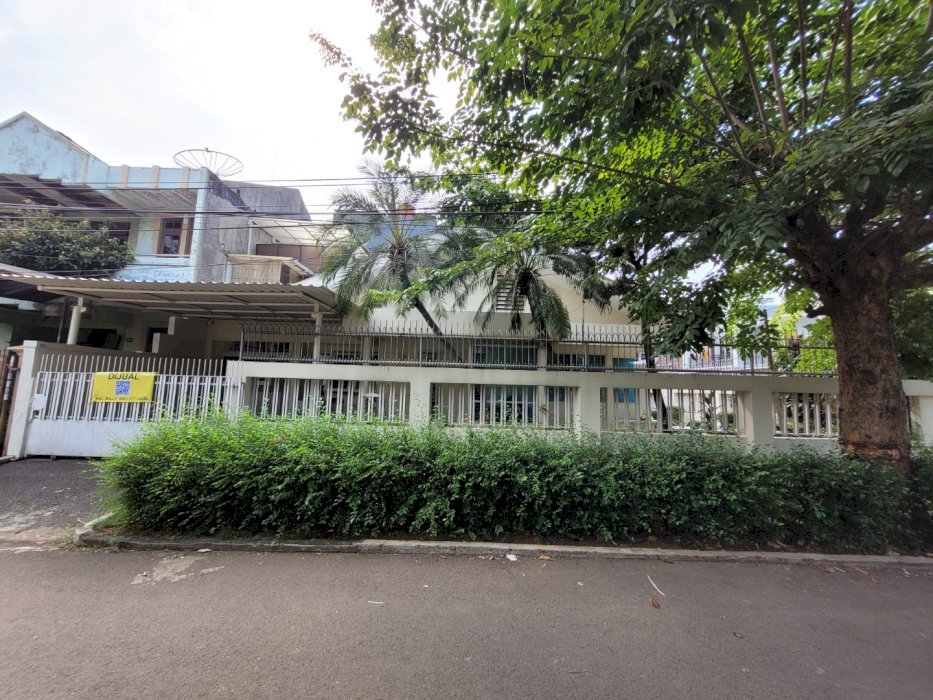 Rumah Baru Renovasi di Kebon Jeruk