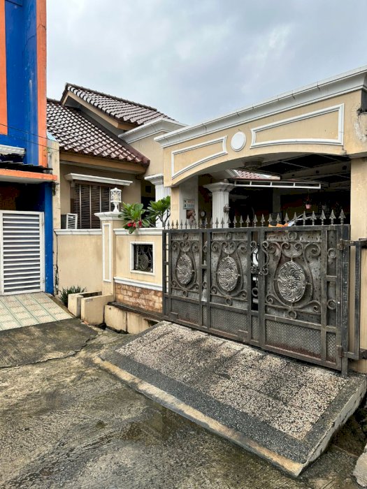 Dijual Rumah Bagus! TIDAK BANJIR! 10 menit ke Summarecon Bekasi