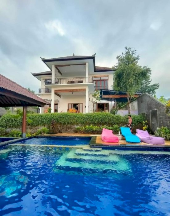 DIJUAL VILLA MURAH 2 LANTAI LOKASI LOVINA BULELENG BALI