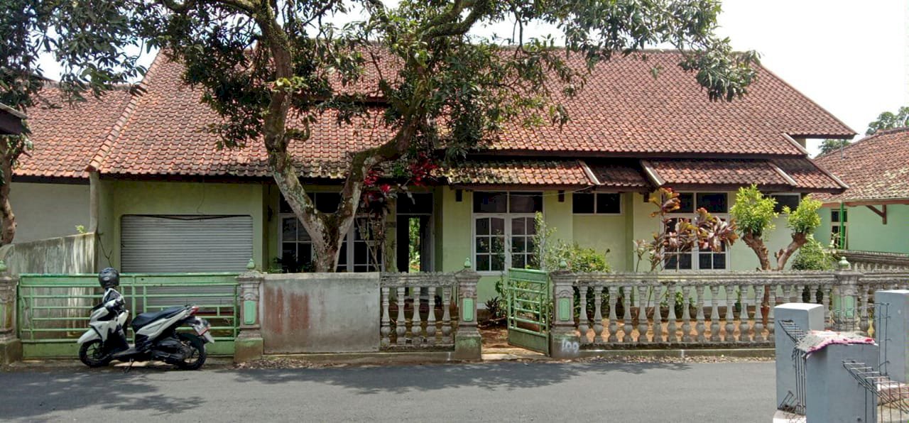 JUAL RUMAH LOKASI STRATEGIS DITENGAH KOTA SUMEDANG