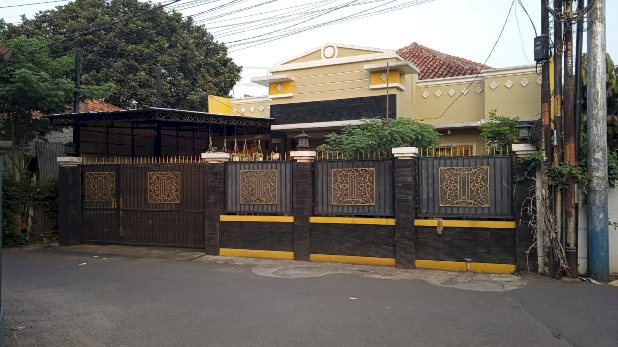 Rumah Asri di kawasan Cibubur dekat dengan Tol Cibubur dan Tol Cijago