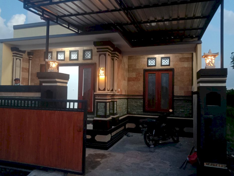 DIJUAL RUMAH DI GG PETUNG TIMUR PATUNG BARONG BATUBULAN