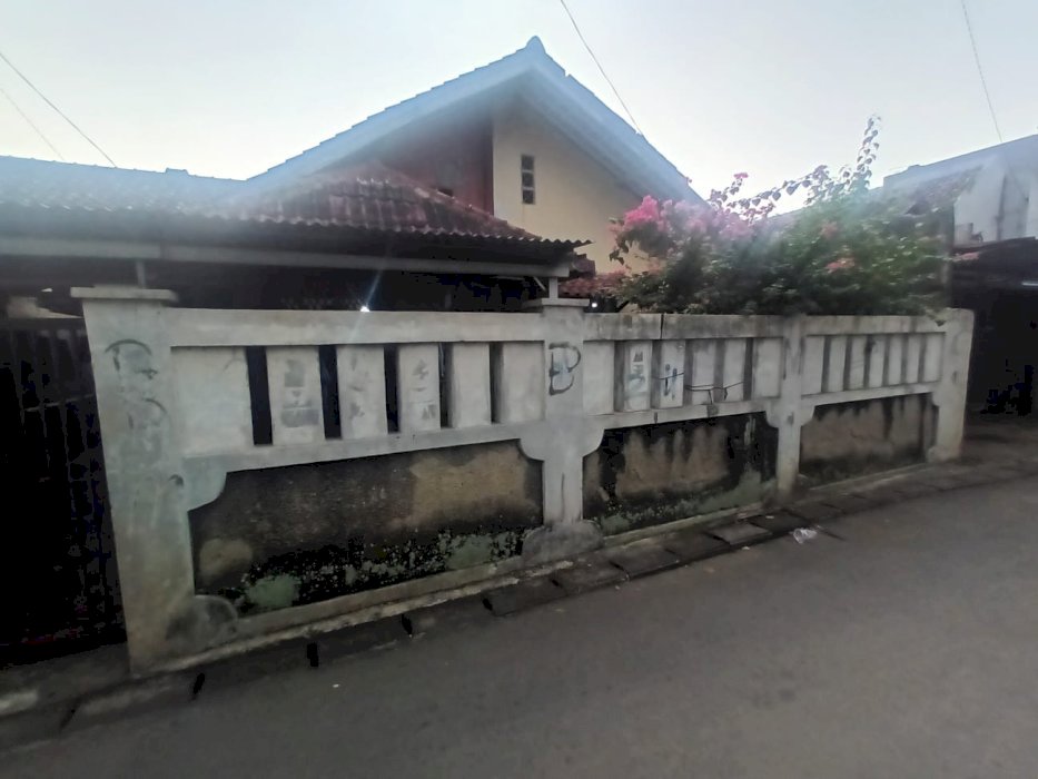 DI JUAL RUMAH SIAP HUNI LOKASI STRATEGIS DI DEPOK
