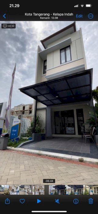 Rumah Tangerang mOdern Water Front Type Walnut