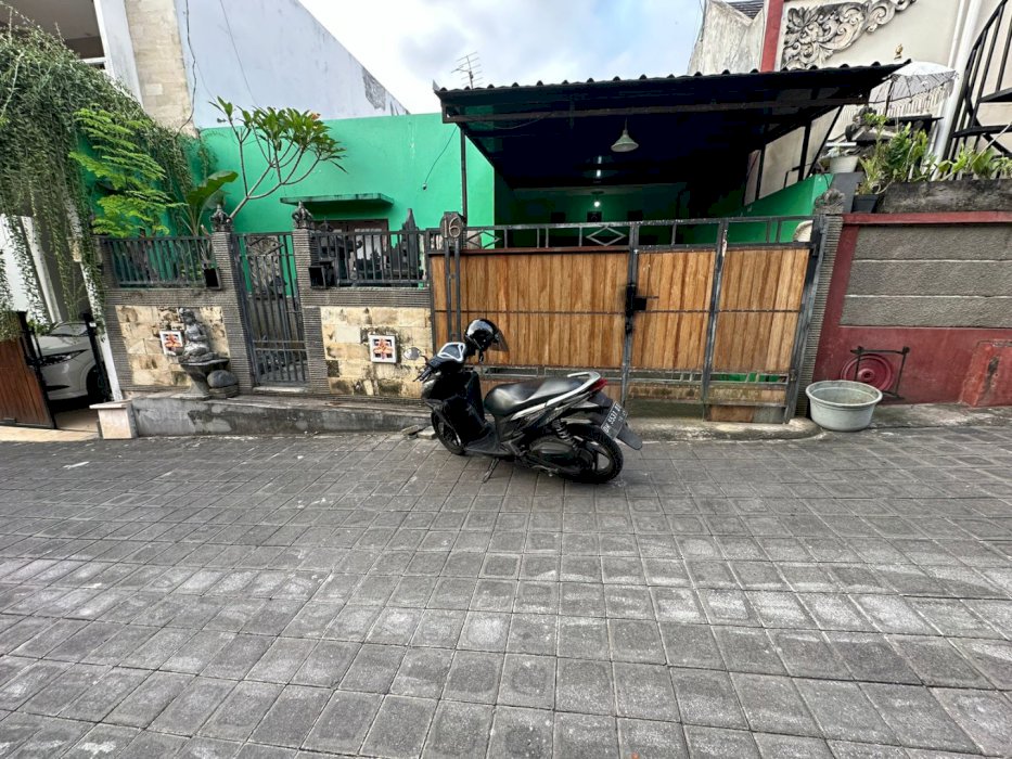 Rumah lantai 1 di jalan subak dalem, gatsu tengah