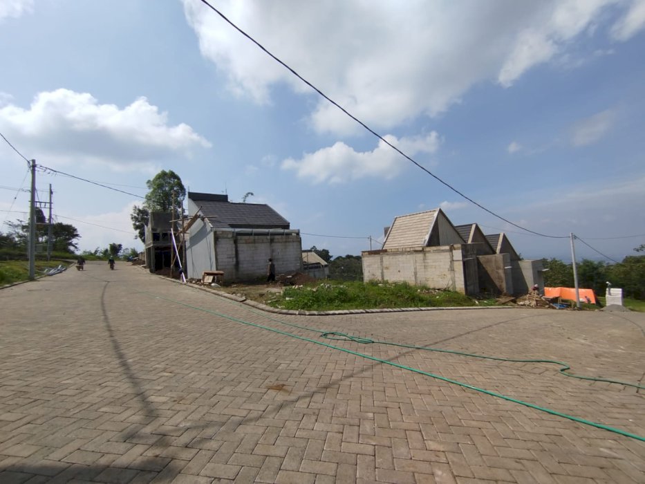 rumah villa 300 jt an kota wisiata batu malang