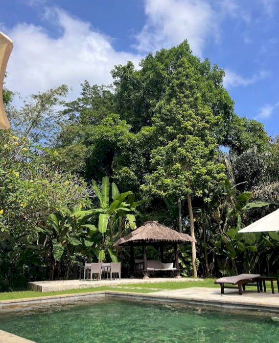 DIJUAL VILLA PANTAI BATU CANGGU BADUNG BALI