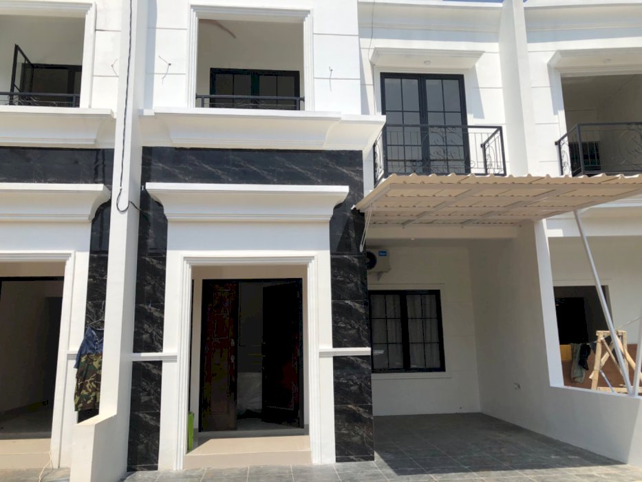 RUMAH KPR TANPA DP 0% RUMAH 2 LANTAI DEKAT ALUN-ALUN DEPOK