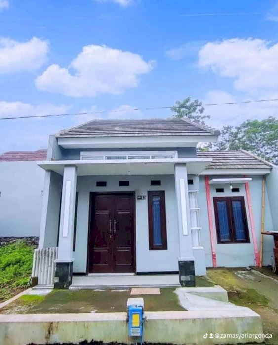 DIJUAL RUMAH SIAP HUNI LOKASI STRATEGIS DI MALANG JAWA TIMUR