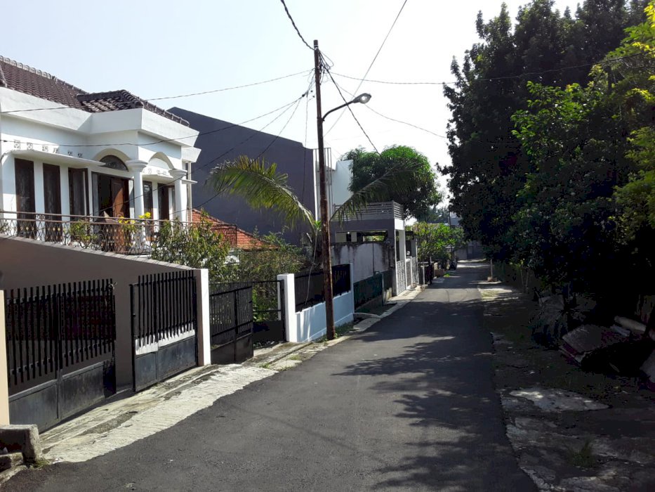 Rumah dijual di komplek PLN Gandul Cinere