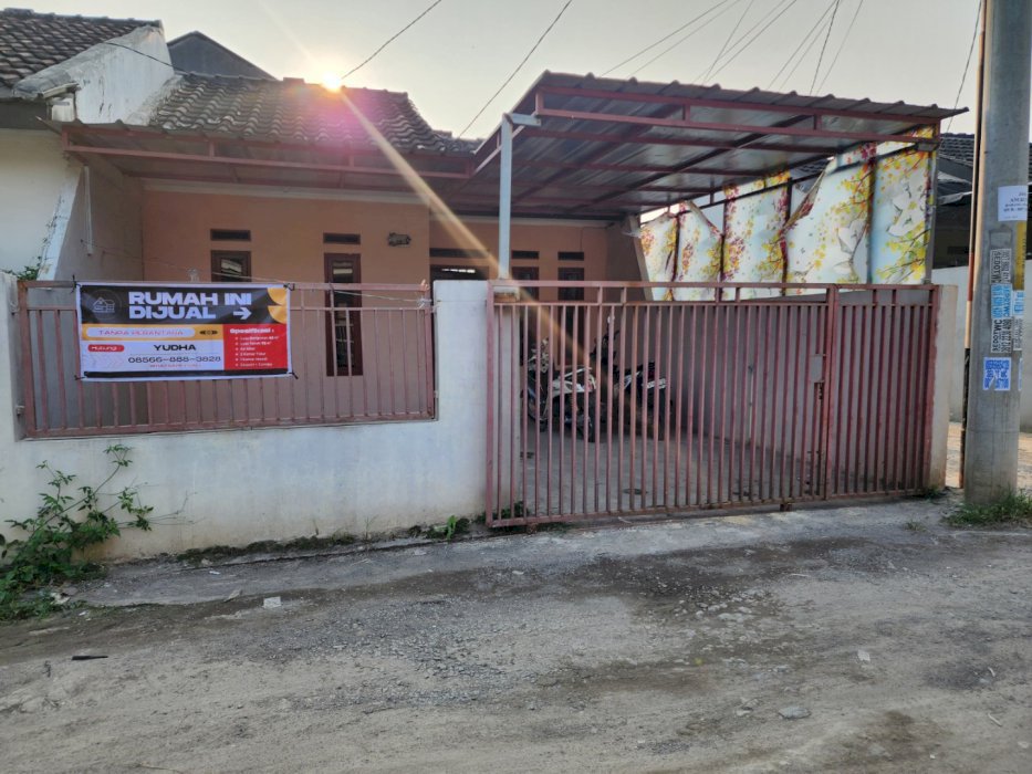 DI JUAL RUMAH DI PERUM SOMPOK ASRI BANDUNG
