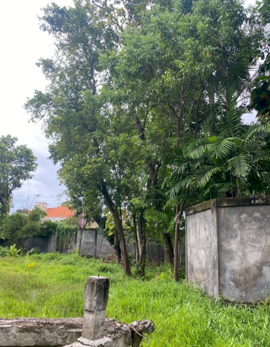 JUAL TANAH KOMERSIAL DEKAT PANTAI SEMINYAK KUTA BALI