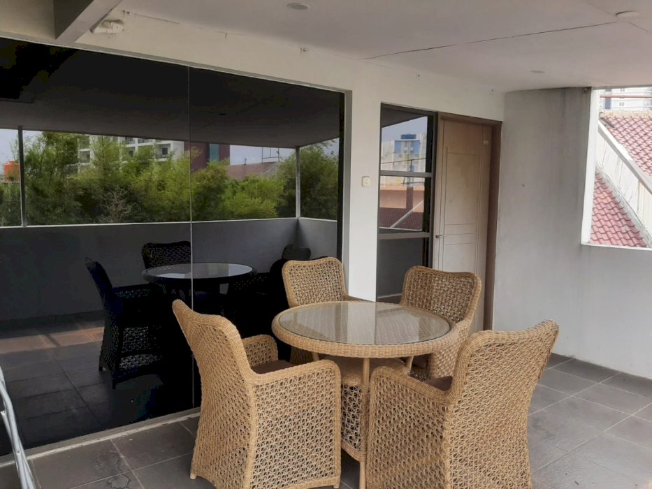 Dijual Ruko Full Furnish dilokasi Strategis di Sektor 3 Bintaro Jaya