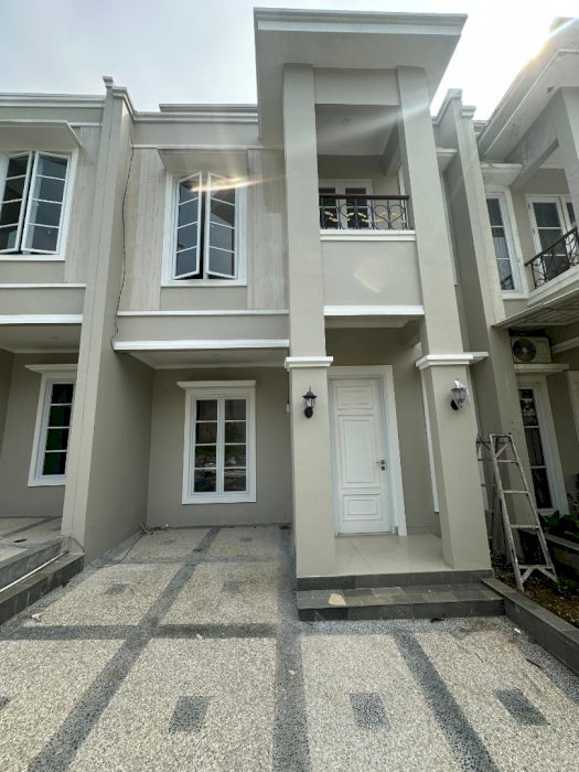 Rumah Mewah Harga Terjangkau di Cibubur Jakarta Timur