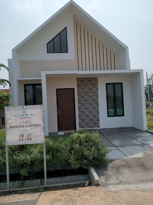 Rumah tanpa Bi Cheking dekat stasiun KRL