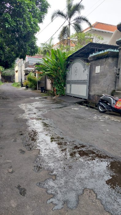 DIJUAL VILLA 2 LANTAI LEGIAN SEMINYAK KUTA BALI