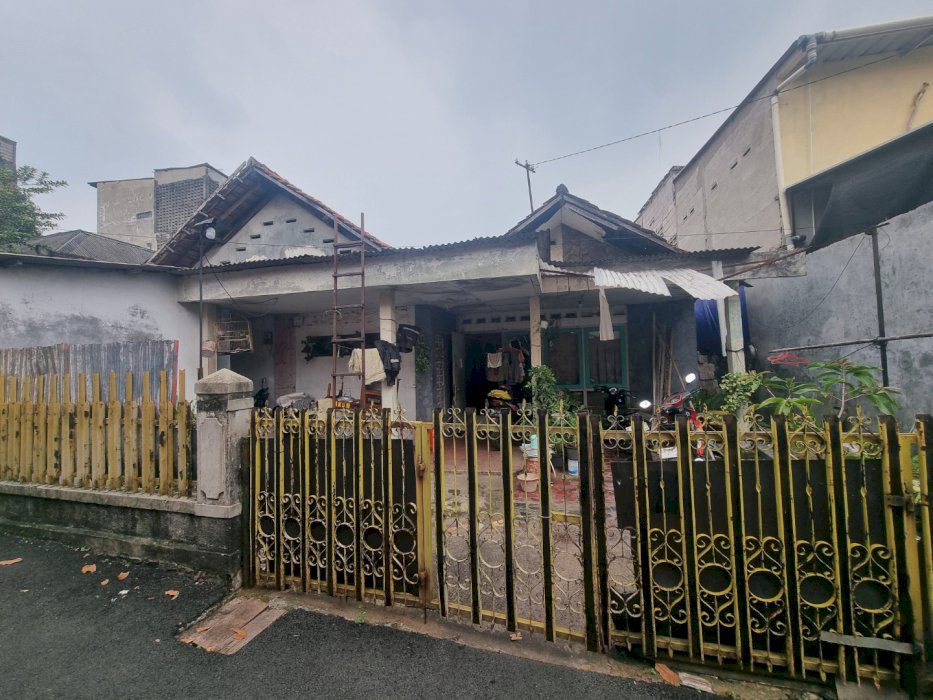 Dijual rumah dan kos di kebayoran lama  jakarta selatan