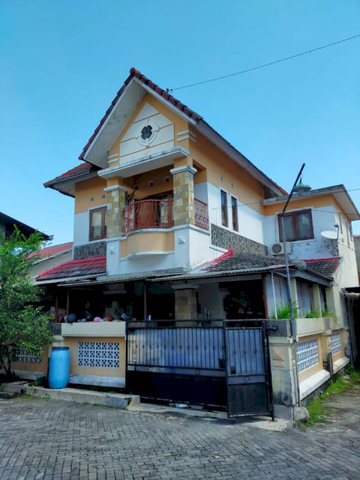 RUMAH  2TINGKAT DALAM CLUSTER  - 5 MENIT KE PAKUWON MALL JOGJA