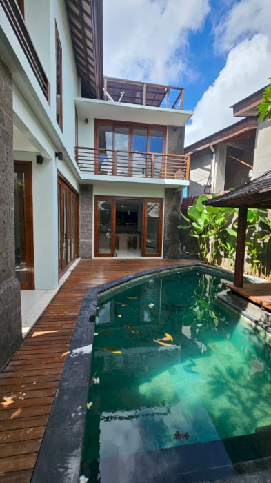 DIJUAL VILLA 2 LANTAI LOKASI UMALAS KEROBOKAN BALI
