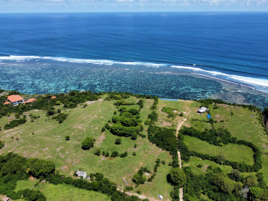 DIJUAL TANAH MURAH STRATEGIS VIEW PANTAI KUTA SELATAN BALI