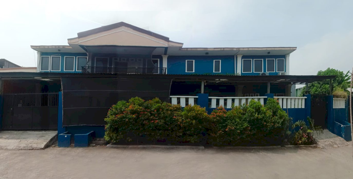 DIJUAL RUMAH TEMPAT USAHA BANGUNAN 2 TINGKAT DI CENGKARENG