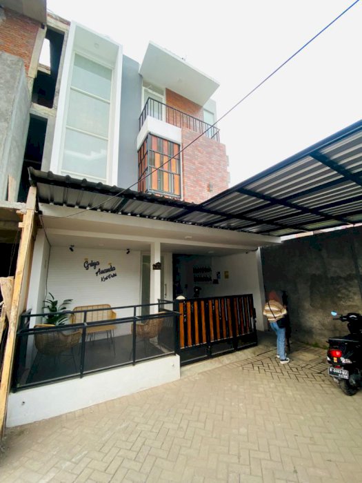 Sisa 1 Unit Saja!!! Rumah Kost 3 Lantai 300 Meter Poros Suhat